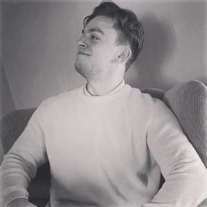 Meet your Posher, Laurence